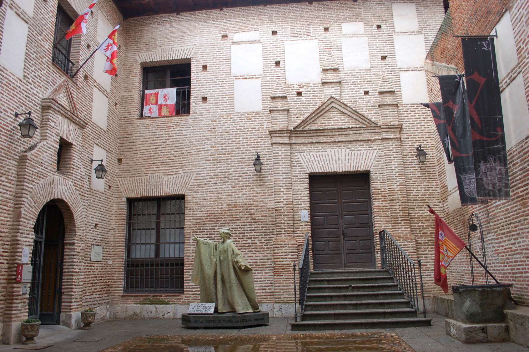 伊莎贝尔天主教解说中心| Portal de Turismo de Castilla y León