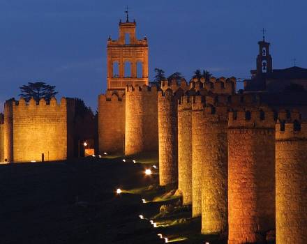Puerta del Carmen. Murallas de Ávila