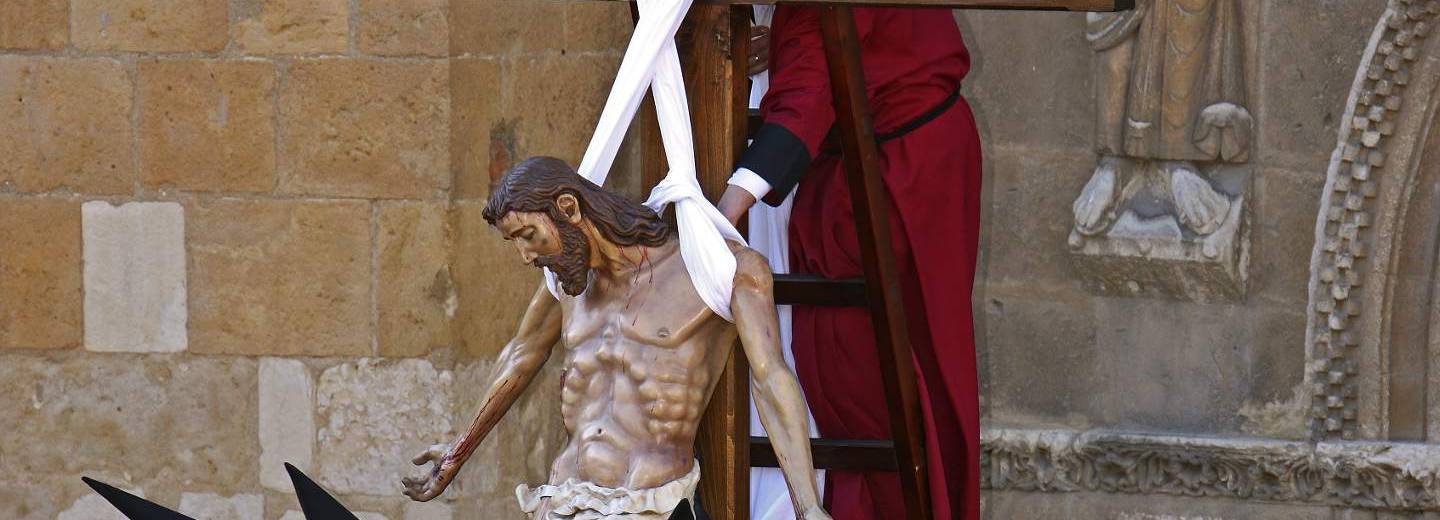 Semana Santa de León. Procesion del Desenclavo