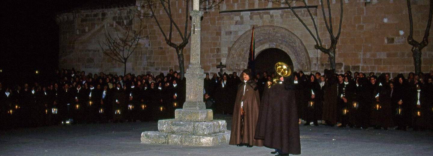 Semana Santa de Zamora. Procesion de las Capas Pardas