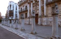 Fachada y Atrio de la Universidad de Valladolid