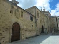 CARMUS. Fachada. Iglesia y convento