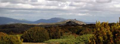 Montes Obarenes
