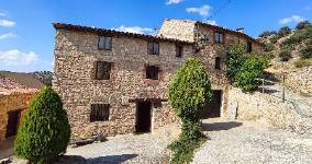 DONDE ELVIRA, Valderroman, (Soria), vista exterior