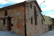 LA FUENTE DE POVAL, vista exterior