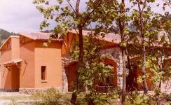 El Joyo, exterior