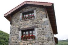 EL SERENAL, Santa Marina de Valdeón, (León), vista exterior