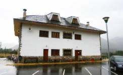 EL GUADEÑO, Camping segunda, Villager de Laciana, (León)