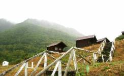 EL GUADEÑO, Camping segunda, Villager de Laciana, (León)