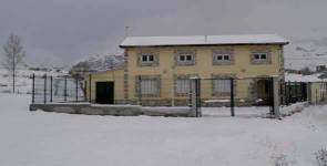 ALBERGUE PEÑA REDONDA, Villanueva de la Peña, (Palencia), vista exterior
