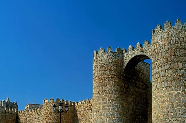 Ávila. Muralla. Puerta del Alcazar