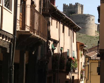 Calles y castillo de Berlanga de Duero, Soria (Cappa Segis)