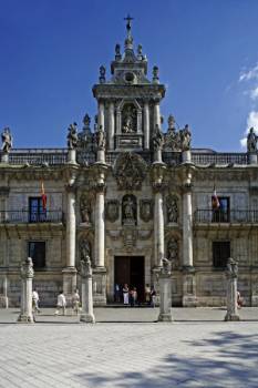 Fachada de la Universidad de Valladolid