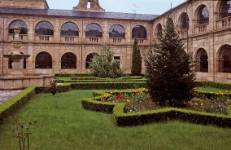 Monasterio de San Miguel de Las Dueñas