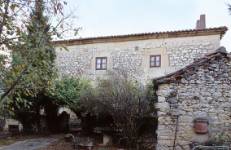 Casa solariega del barrio Grande