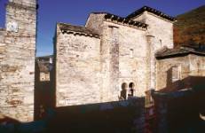 Monasterio Iglesia de Santiago