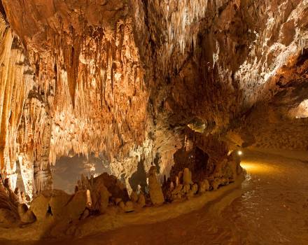Cuevas de Valporquero