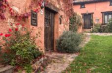 Pueblos Rojos y Negros