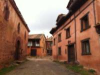 Pueblos Rojos y Negros