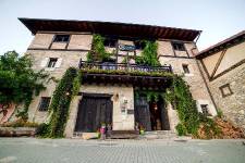 Posada Real Cabaña Real de Carreteros, Casarejos, (Soria), vista exterior