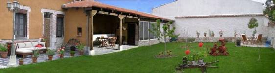 CASA LOS APEROS, Santibáñez de Valcorba, (Valladolid), vista exterior