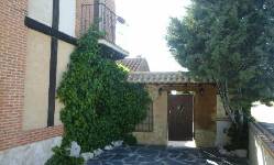 LA CASA DE ARENAS, Llano de Olmedo, (Valladolid), vista exterior
