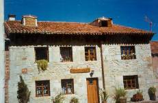 Casa Mediavilla, exterior