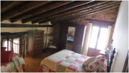 LA CASA DE PIEDRA DE LA ALDEA, Aldea del Pinar, (Burgos), vista interior