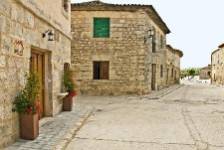 ENCANTO MEDIEVAL, Montealegre de Campos, (Valladolid), vista exterior