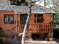 LA NOGALA, Labaniego, (León), vista exterior