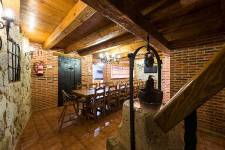 URUEÑA, Torrelobatón, (Valladolid), vista interior