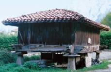 Hórreos de Posada