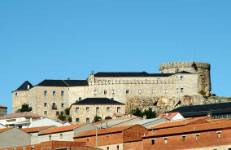 Castillo-palacio de Magalia