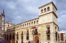 Palacio de Los Guzmanes