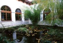 Patio de la charca del CENEAM