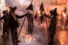 Procesión cívica de El Vítor
