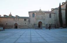 Iglesia de la Anunciación / MM. Carmelitas descalzas / Sepulcro de Sta. Teresa