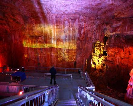 Covalagua. Cueva de los Franceses