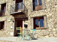 ANA DE LAS TEJAS AZULES, Blocona, (Soria), vista exterior