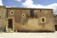 LA BOTICA DE MADERUELO, Maderuelo, (Segovia), vista exterior