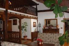 CASONA DE SOTOSCUEVA, Cueva, (Burgos), vista interior