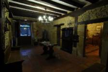 CASONA DE SOTOSCUEVA, Cueva, (Burgos), vista interior