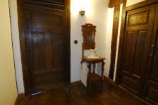CASONA DE SOTOSCUEVA, Cueva, (Burgos), vista interior