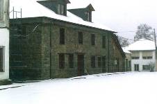 CUMBRES BORRASCOSAS, Vista exterior