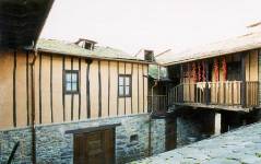El Lagar, exterior