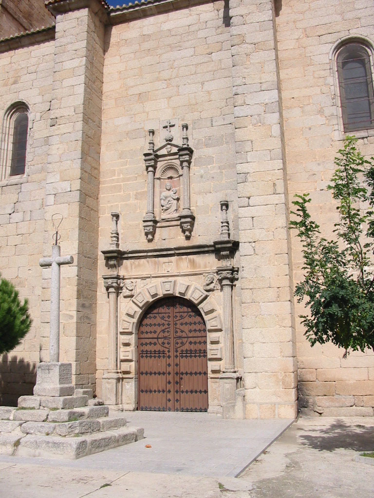 Iglesia de Nuestra Señora de la Asunción. Portada
