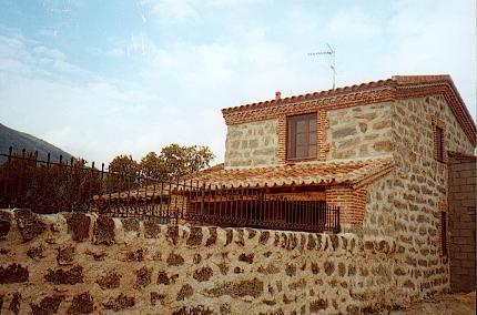LA PIEDRA II, Navaluenga, (Ávila), vista exterior