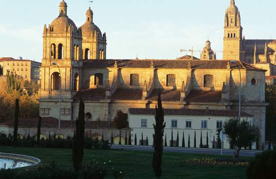 Convento de Santa María de La Vega